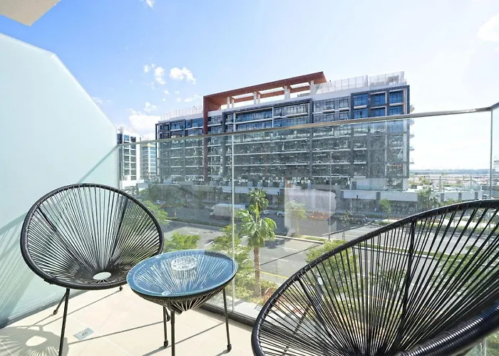 Easygo - Azizi Riviera 15 Community View